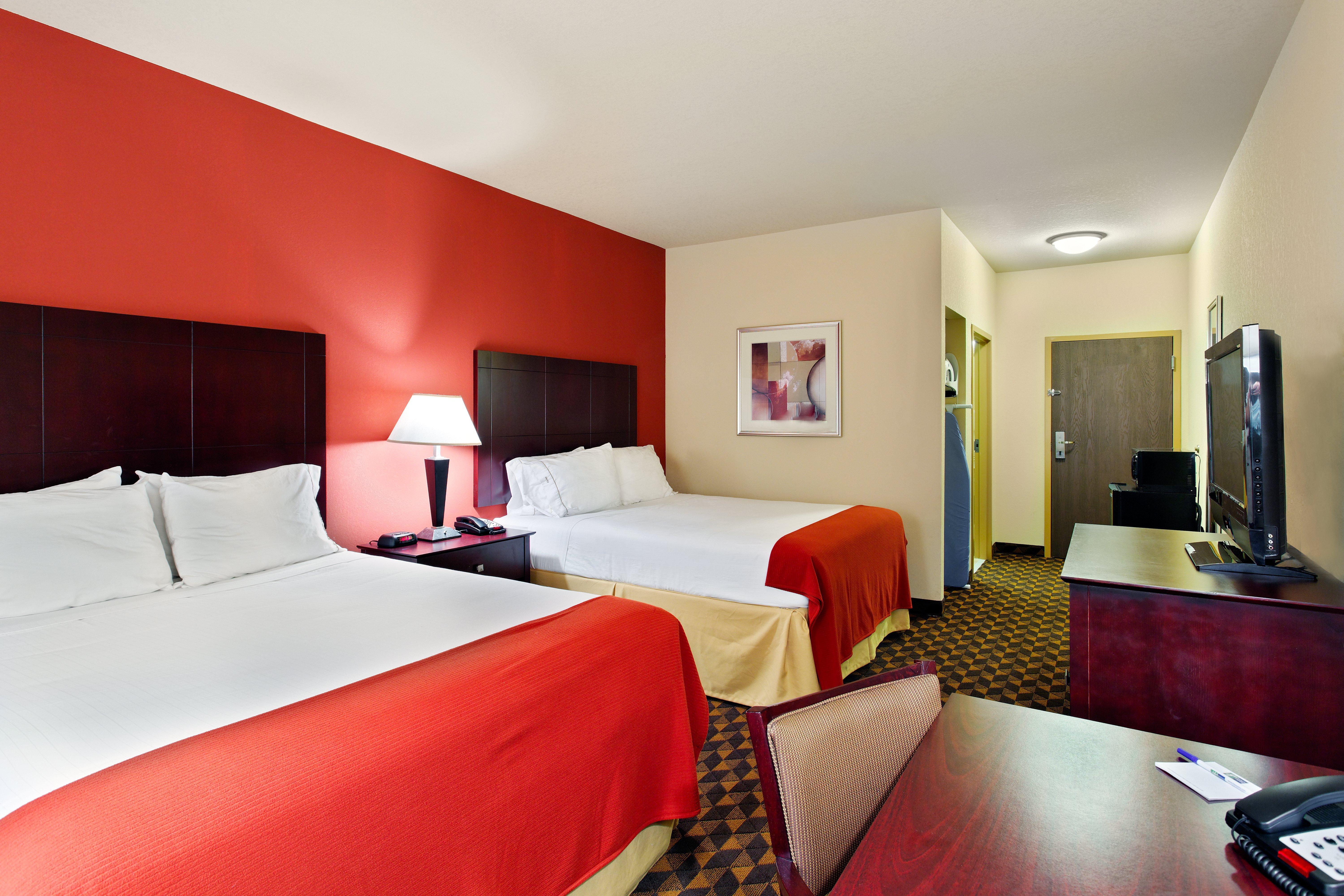 Holiday Inn Express & Suites Malvern By Ihg Екстериор снимка