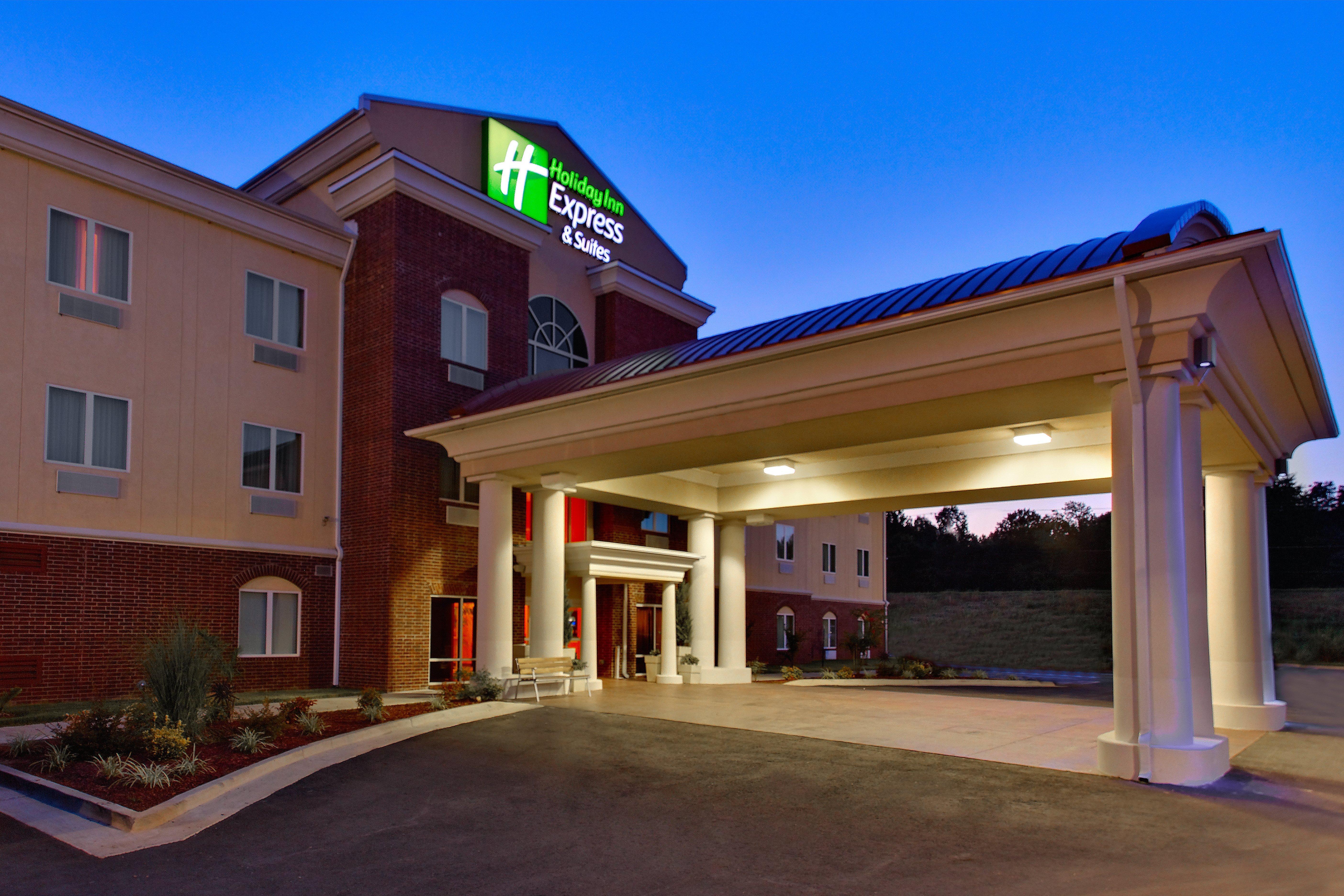 Holiday Inn Express & Suites Malvern By Ihg Екстериор снимка